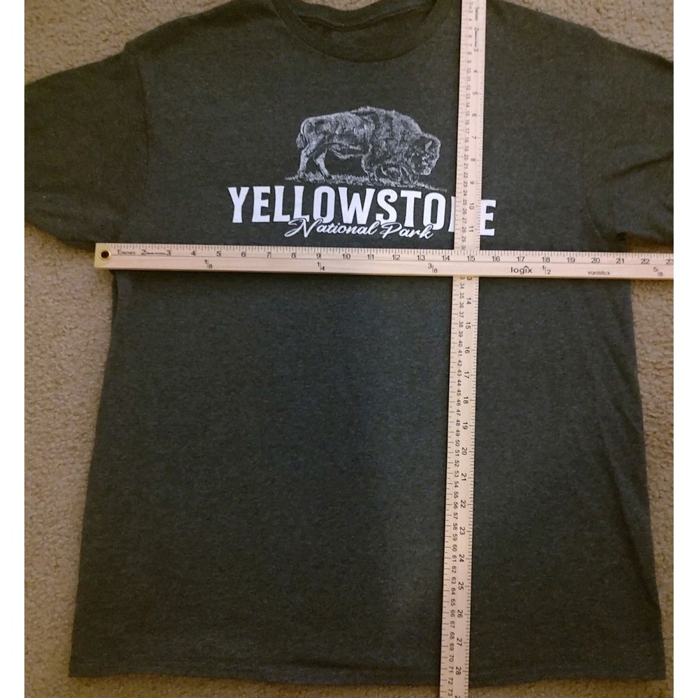 Yellowstone National Park Wyoming Buffalo Bison Gray T-Shirt‎ Large